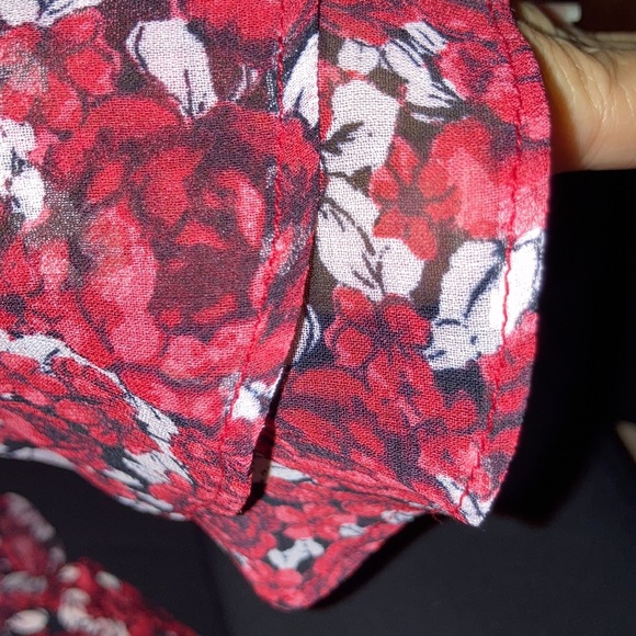 Charter Club / Floral Top / Size Petite Medium / EUC - Picture 8 of 11